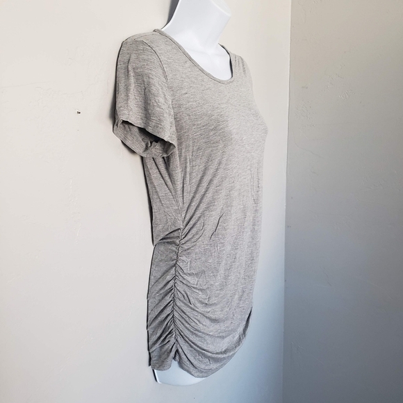 Smallshow Small Maternity Top Heather Grey Short Sleeve Shirt Ruched Sides - Picture 2 of 7